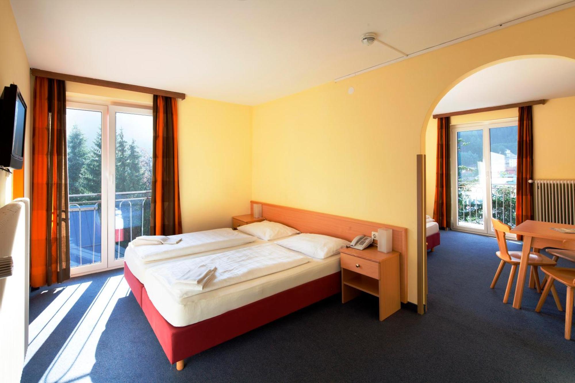 Euro Youth Hotel & Krone Bad Gastein Extérieur photo