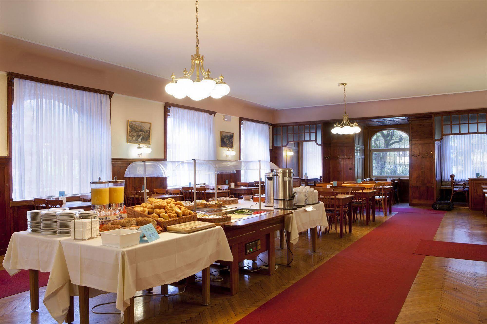 Euro Youth Hotel & Krone Bad Gastein Extérieur photo